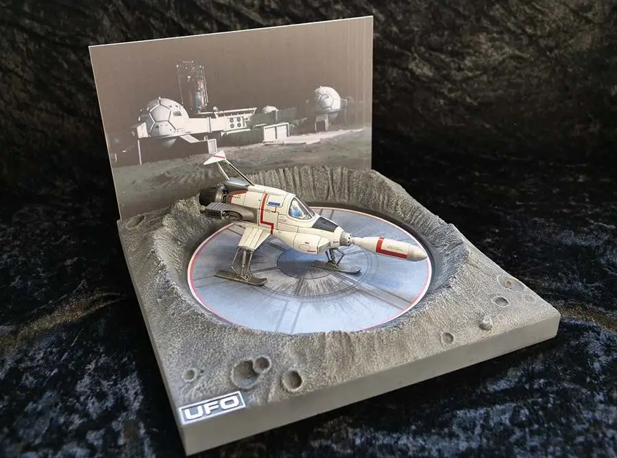 ufo interceptor+launch display diecast