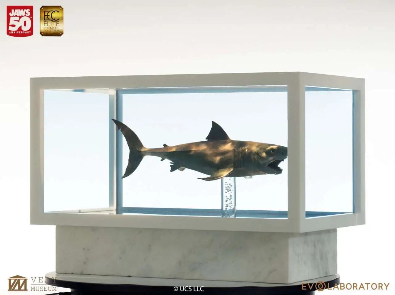 jaws bronze 1/18 scale statue
