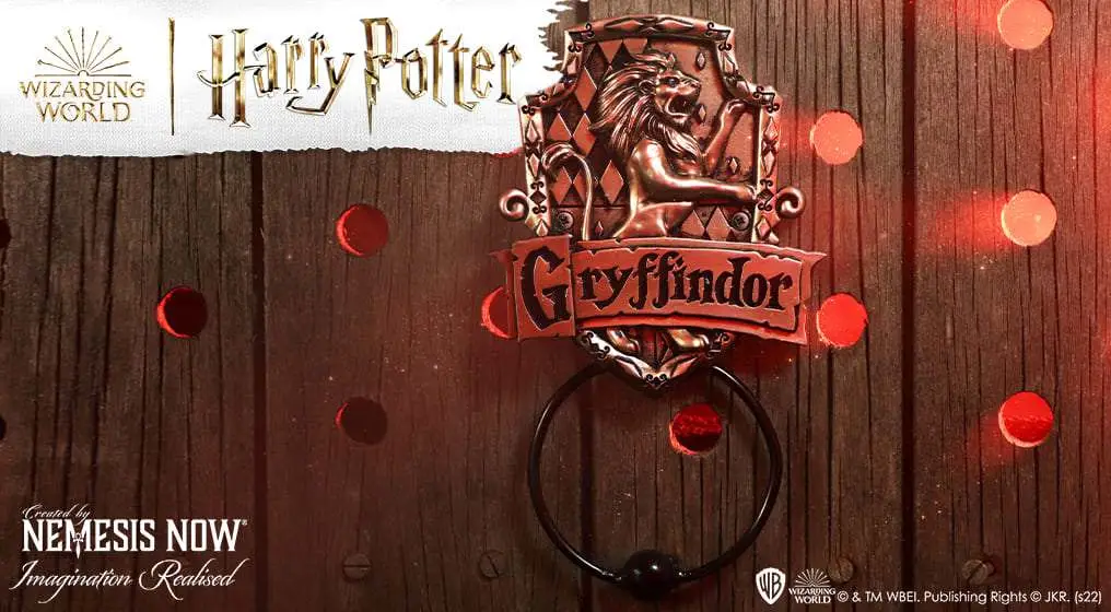 harry potter gryffindor  door knocke