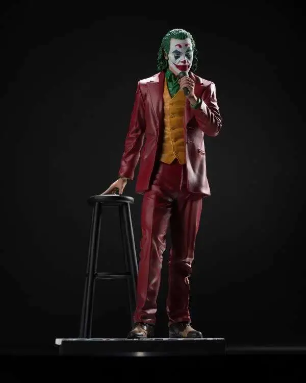 dc direct the joker folie a deux movie resin statue
