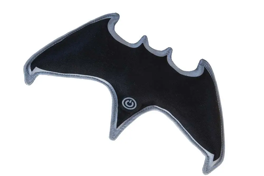 batman vs superman batman swat batarang